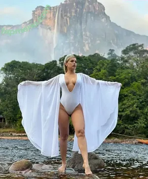 Lluvia Iglesias / lluviaiglesias nude photo #0022