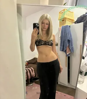 lmkwhenurhome / k_1111111 nude photo #0021