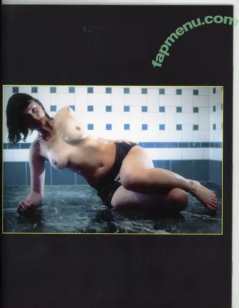 lmkwhenurhome nude photo #0001 (k_1111111)