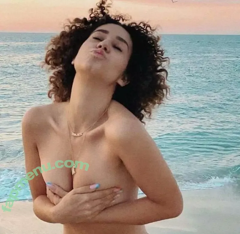 Léna Situations nude photo #0001 (Léna Situations)