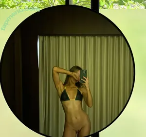 LNL's Social Media Influencer AI Fakes Mega / reel nude photo #0682
