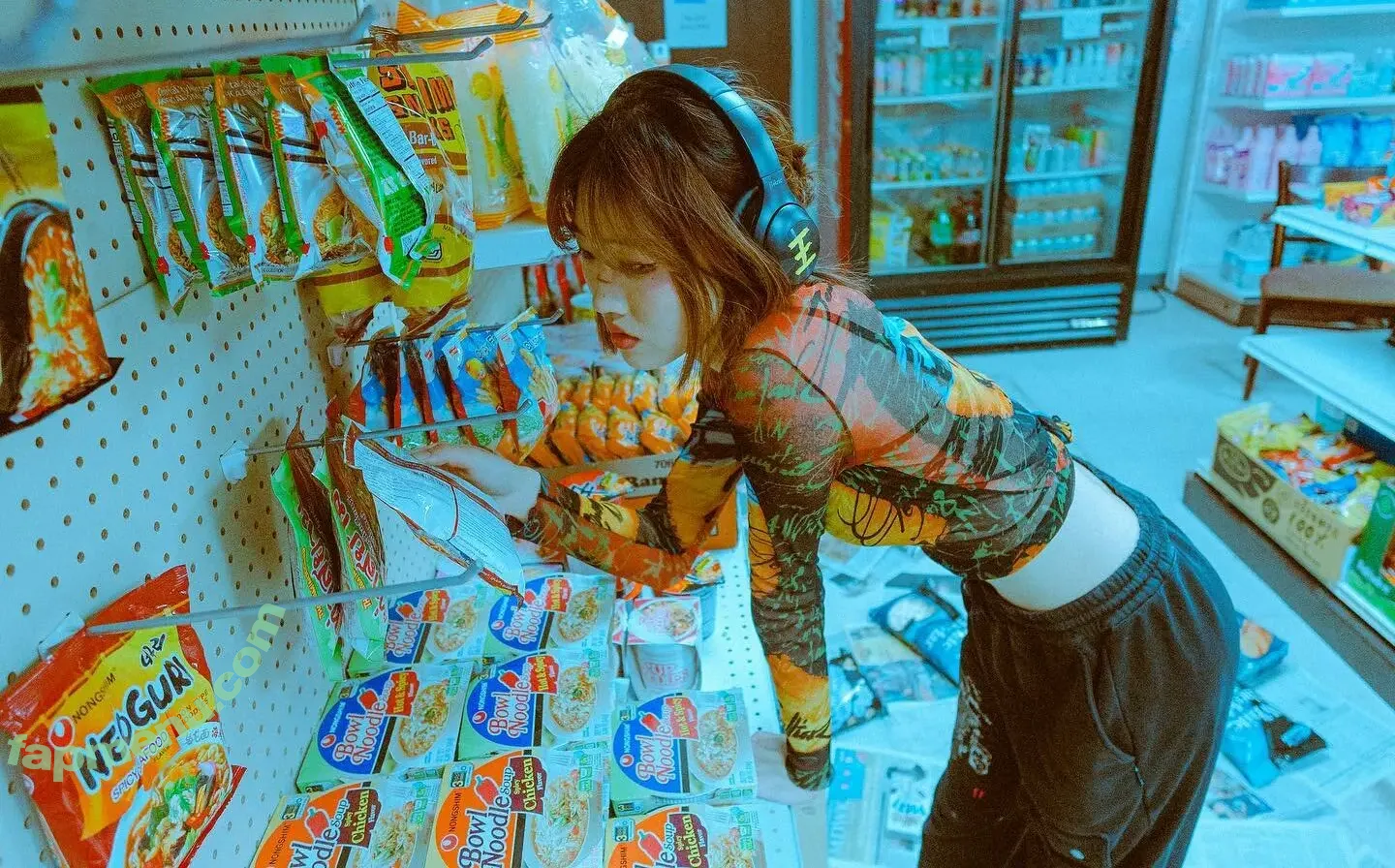 Lo3tus nude photo #0090 (lo3tus_ / lottus.t)
