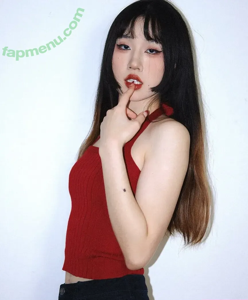 Lo3tus nude photo #0117 (lo3tus_ / lottus.t)
