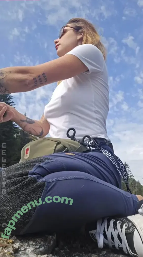 Local.princess nude photo #0010 (l0cal.princess)