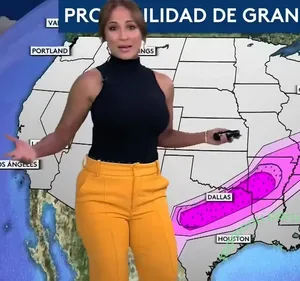 Local TV Presenters / Weather Girls / thelauraschweizer nude photo #0647