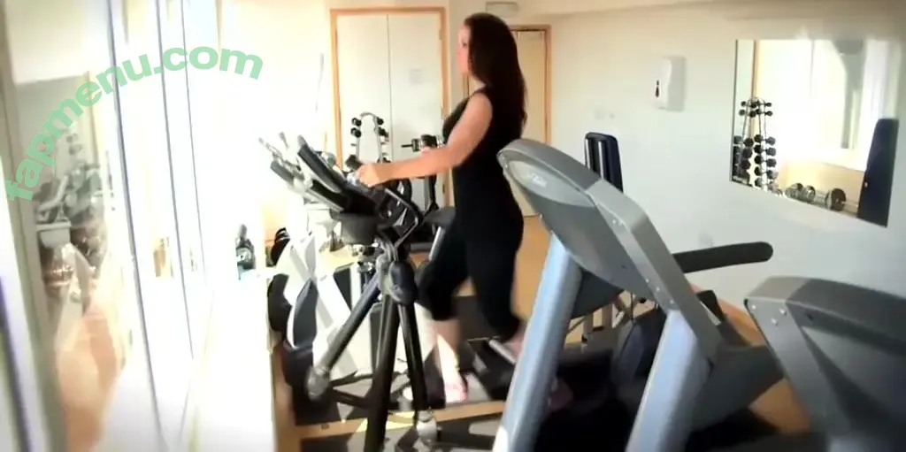 Local TV Presenters nude photo #0033 (BustyBrigade / RavNandraITV / Weather Girls / thelauraschweizer)