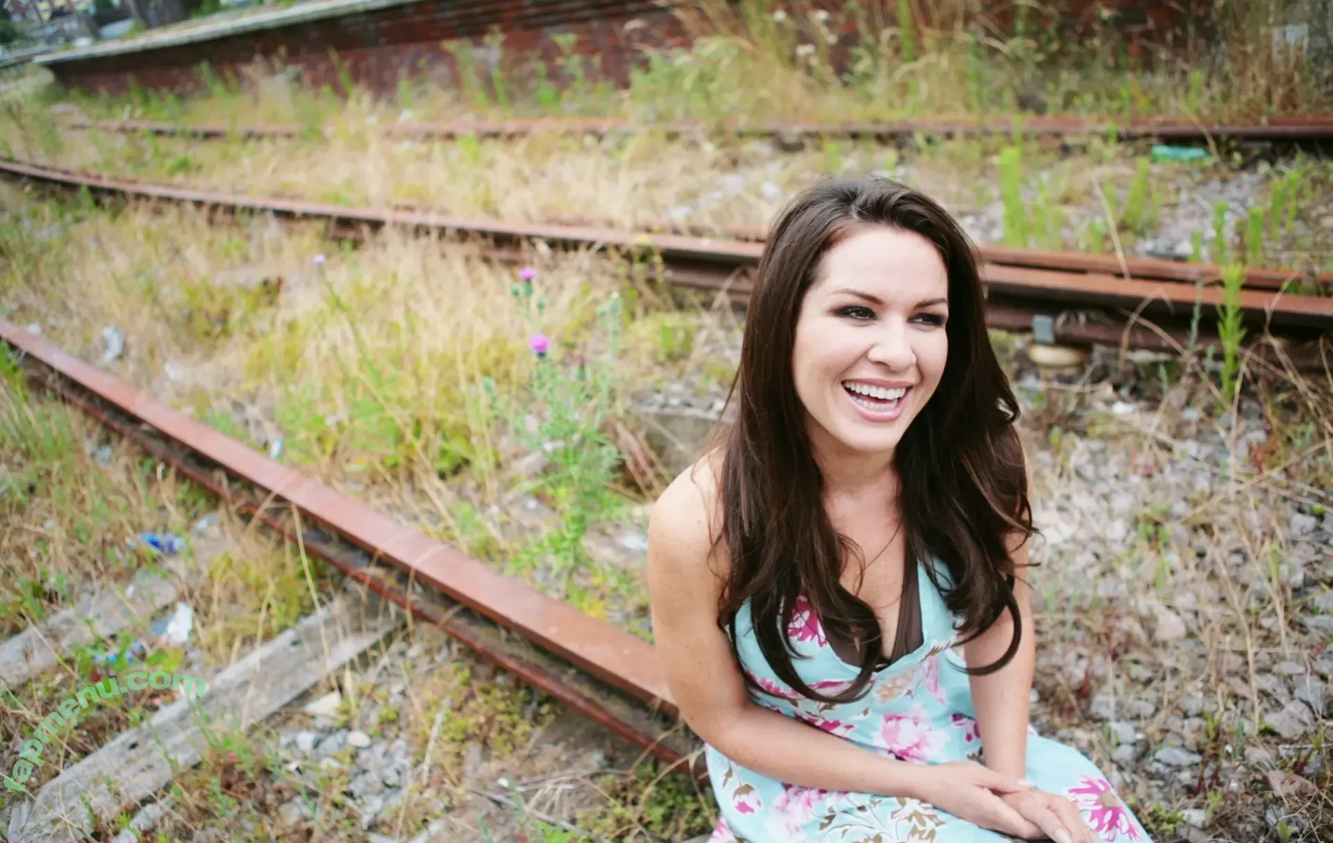 Local TV Presenters nude photo #0037 (BustyBrigade / RavNandraITV / Weather Girls / thelauraschweizer)