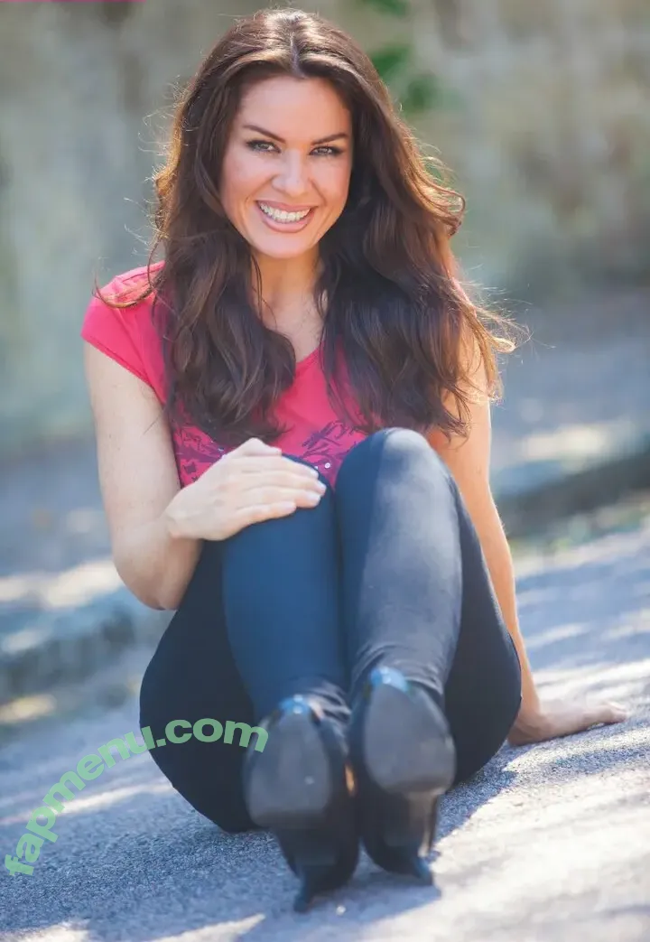 Local TV Presenters nude photo #0039 (BustyBrigade / RavNandraITV / Weather Girls / thelauraschweizer)