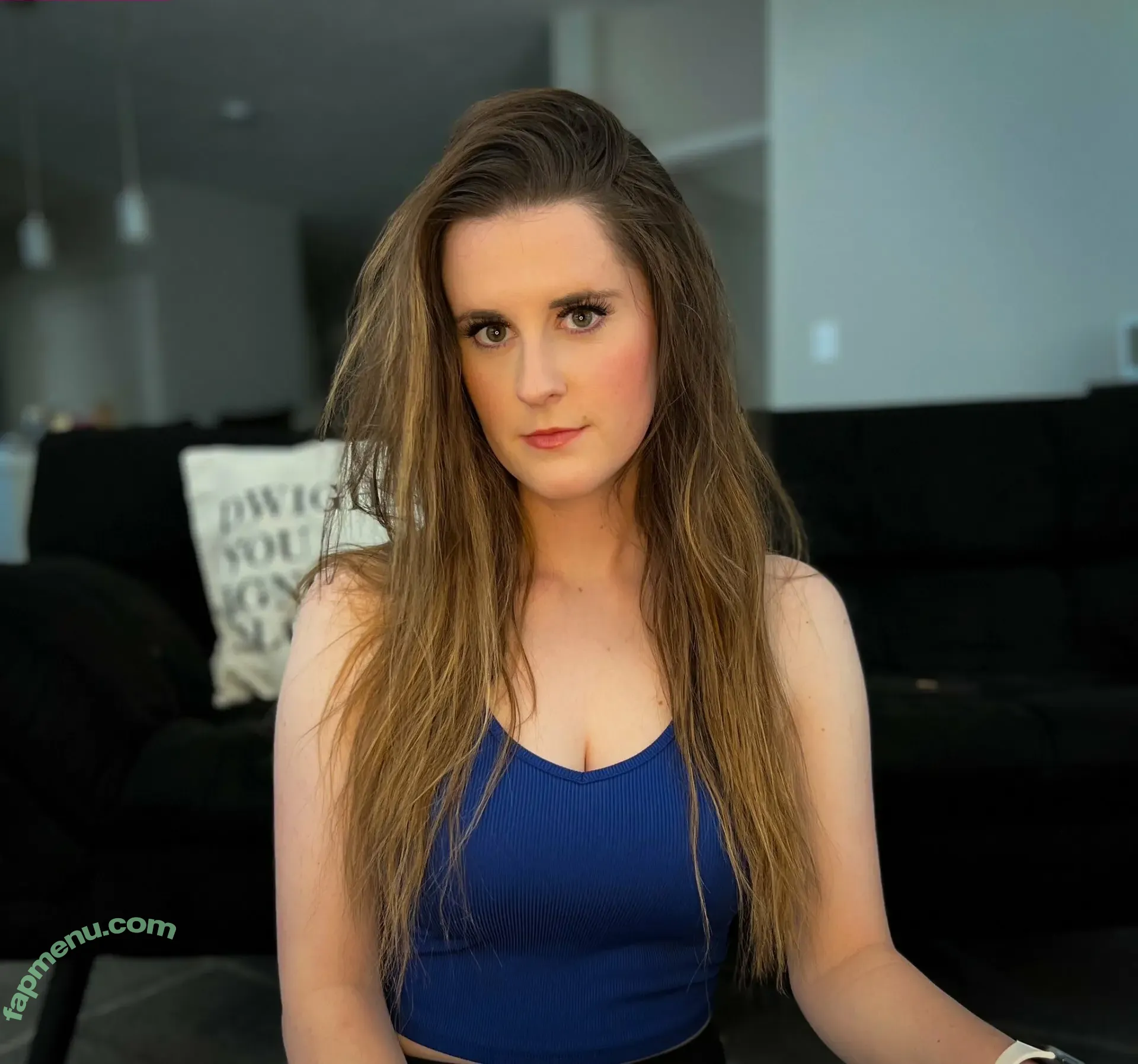 Local TV Presenters nude photo #0073 (BustyBrigade / RavNandraITV / Weather Girls / thelauraschweizer)