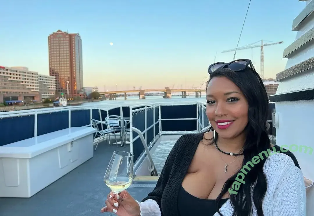 Local TV Presenters nude photo #0151 (BustyBrigade / RavNandraITV / Weather Girls / thelauraschweizer)