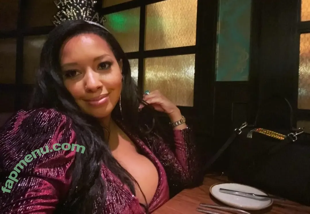 Local TV Presenters nude photo #0152 (BustyBrigade / RavNandraITV / Weather Girls / thelauraschweizer)