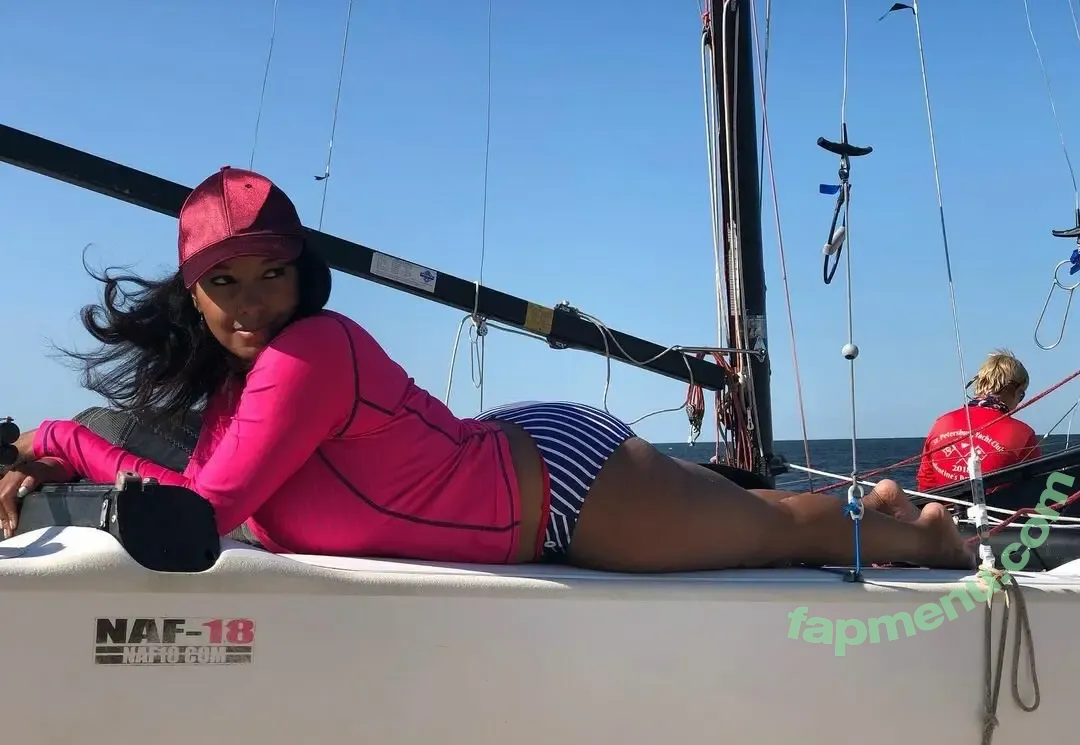 Local TV Presenters nude photo #0171 (BustyBrigade / RavNandraITV / Weather Girls / thelauraschweizer)