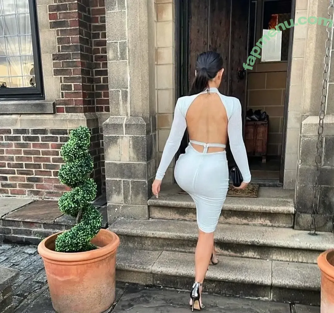 Local TV Presenters nude photo #0232 (BustyBrigade / RavNandraITV / Weather Girls / thelauraschweizer)