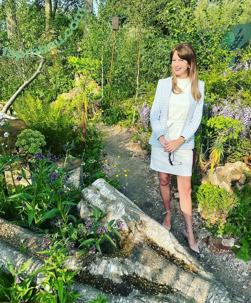 Local TV Presenters nude photo #0641 (BustyBrigade / RavNandraITV / Weather Girls / thelauraschweizer)