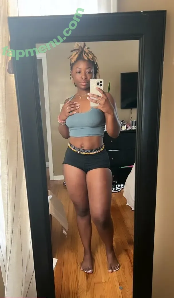 Locdbree nude photo #0005 (breebxby / briahnafit)