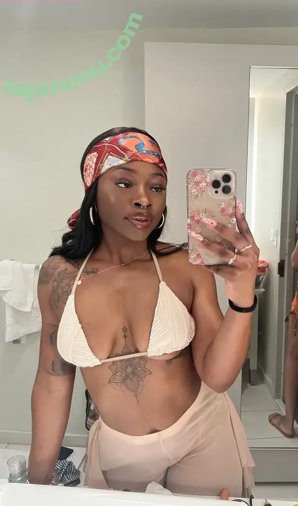 Locdbree nude photo #0009 (breebxby / briahnafit)
