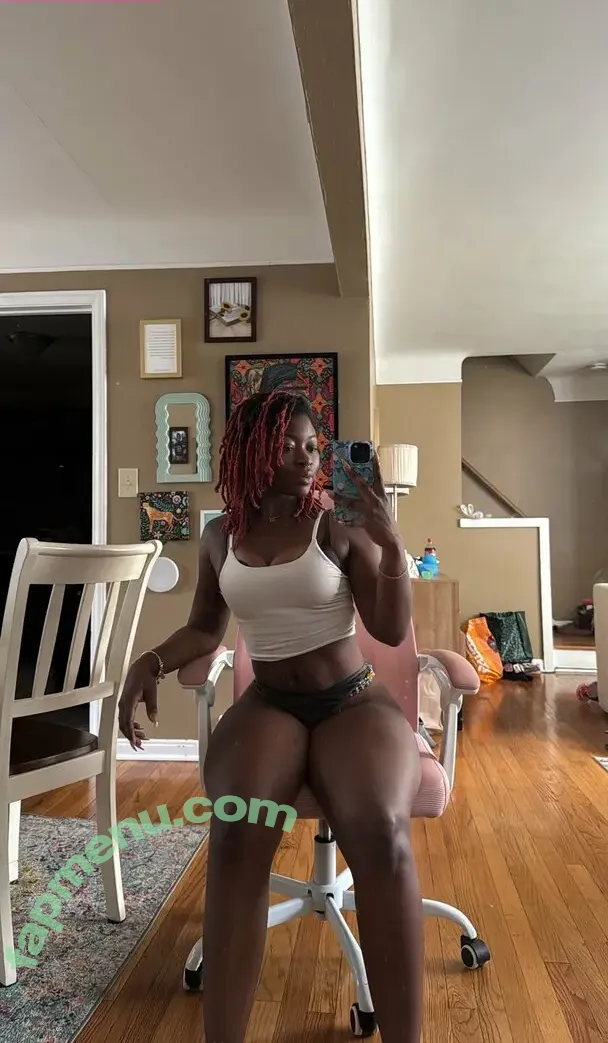 Locdbree nude photo #0029 (breebxby / briahnafit)