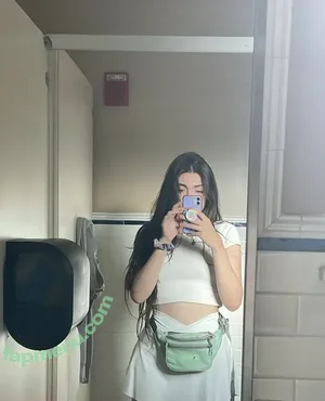 Lofiluvasmr / Gabby nude photo #0025