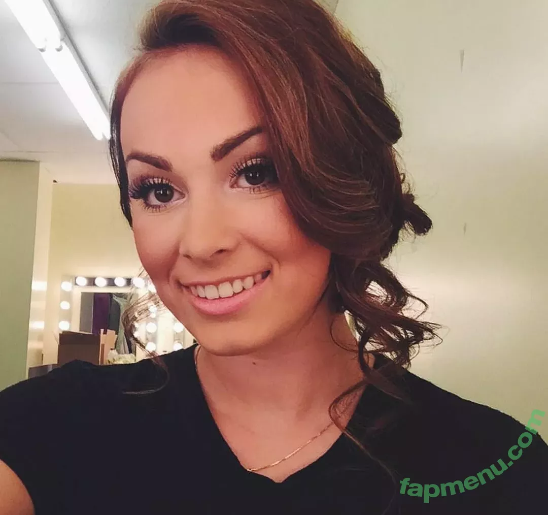 Logan Fabbro nude photo #0002 (loganfabbro)