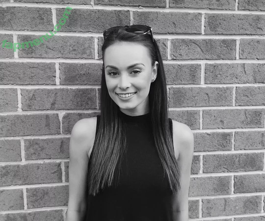 Logan Fabbro nude photo #0016 (loganfabbro)