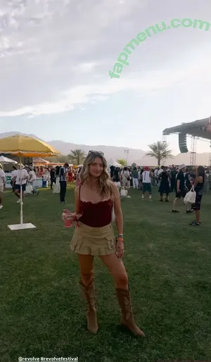 Logan Rae Hill / Taylor Hill's sister / loganrae_hill nude photo #0043