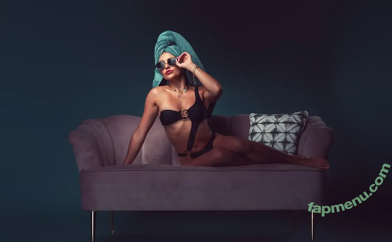 Logan Vaughan nude photo #0097 (logan.grace16)