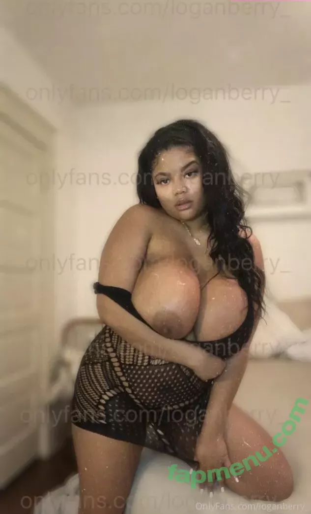 loganberry_ nude photo #0110 (logan.berry_)