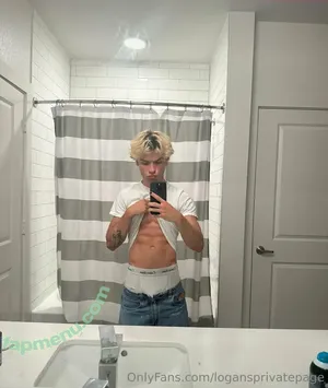 logansprivatepage / itslogantyler nude photo #0071