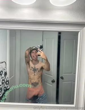 logansprivatepage / itslogantyler nude photo #0077