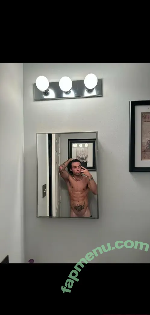 logansprivatepage nude photo #0041 (itslogantyler)