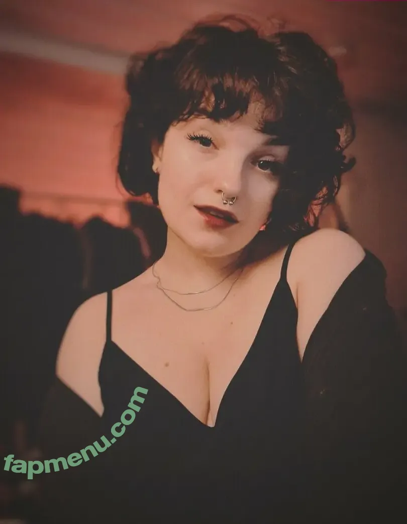 Loglady nude photo #0042 (Fern / dingyfairy / loglady_pdx)