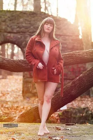 loisplz / lomeinnoodles19 nude photo #0914