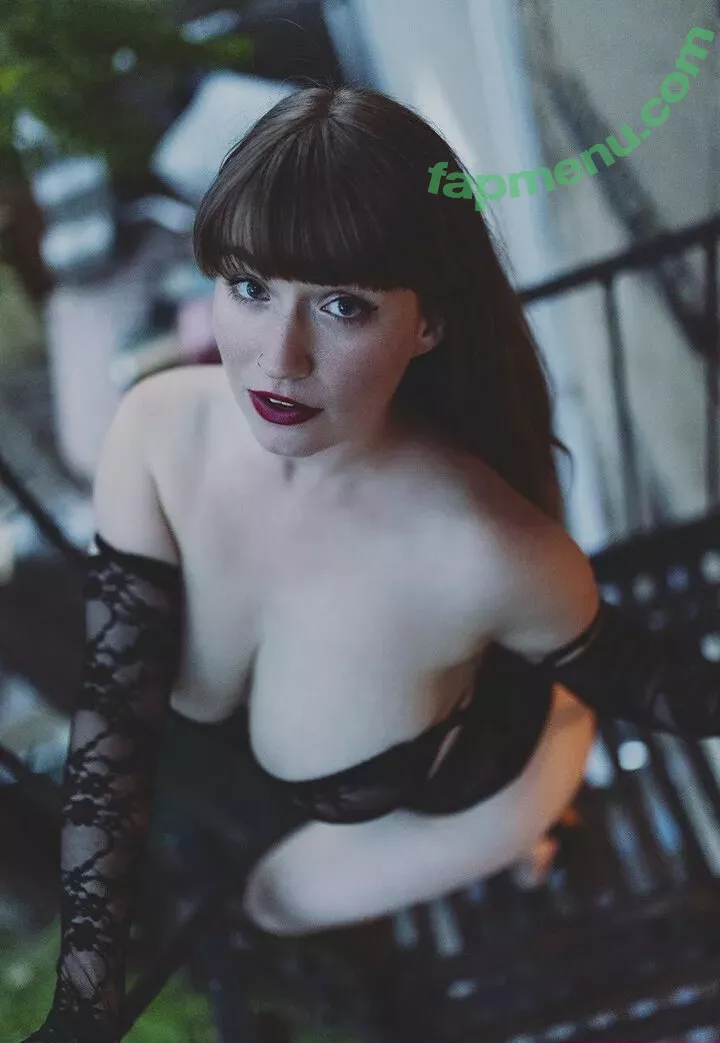 loisplz nude photo #0649 (lomeinnoodles19)