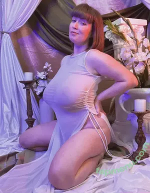 loisplz / lomeinnoodles19 nude photo #1128