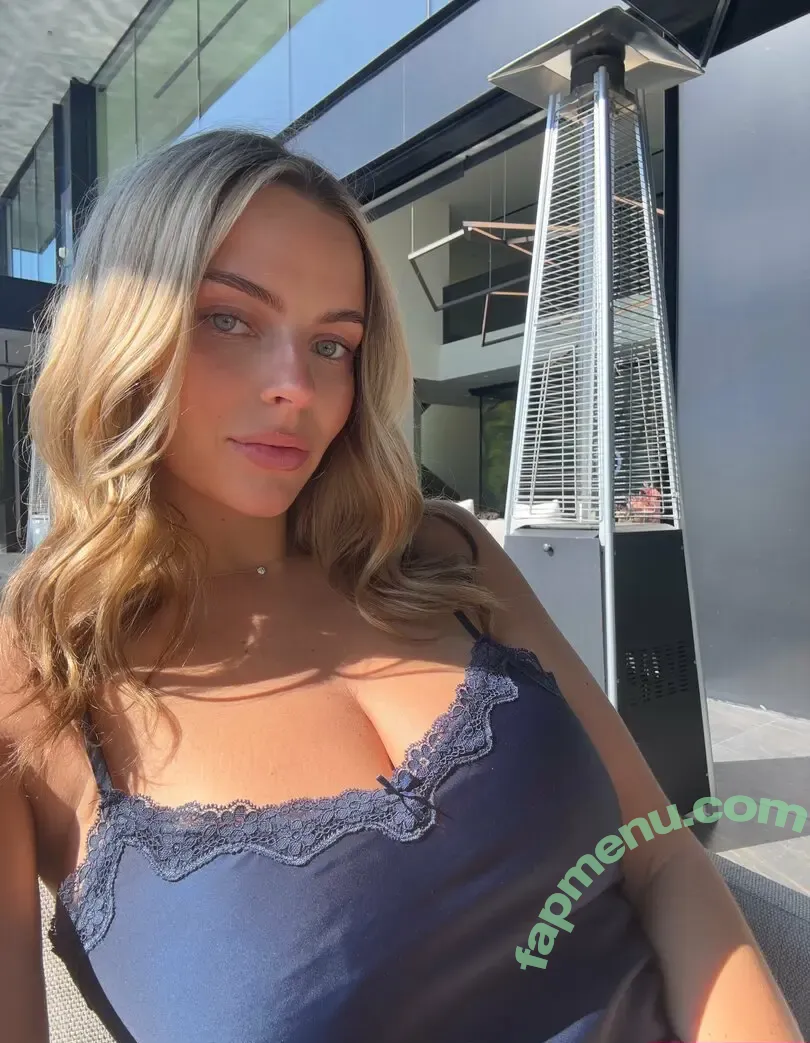 lola.bellexo nude photo #0025 (lola.bellexo)