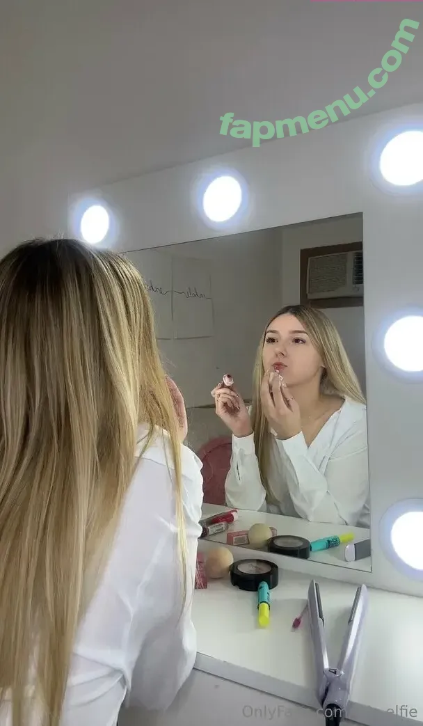 lola.elfie nude photo #0059 (alfieloveslola)