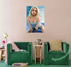 Lola Fae / LolaFaeXXX / dominalolafae / lolafae nude photo #1995