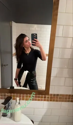 Lola Flanery / LolaFlanery / lola_flanery nude photo #0061