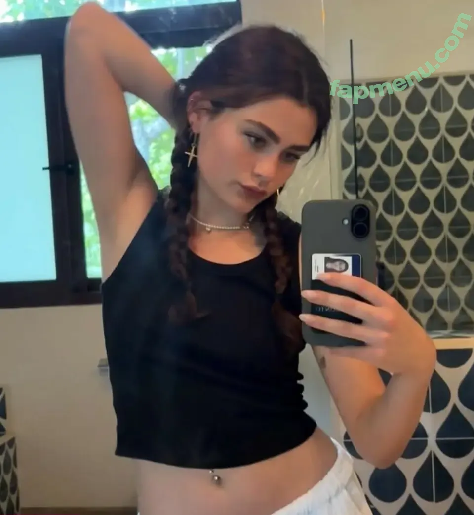 Lola Flanery nude photo #0044 (lola_flanery)