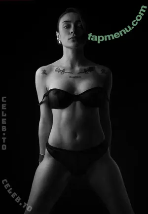 Lola Gaiaa / Glamorandus / lola.gaiaa / lolagaiaa nude photo #0068