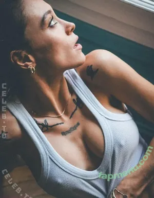 Lola Gaiaa / lola.gaiaa / lolagaiaa nude photo #0246