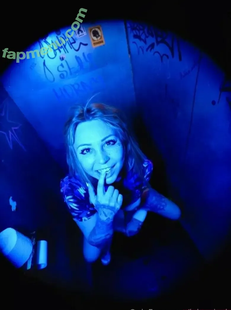 lola_pixel nude photo #0300 (lolapixel_)