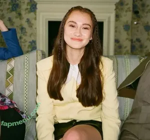 Lola Tung / lola.tung nude photo #0180