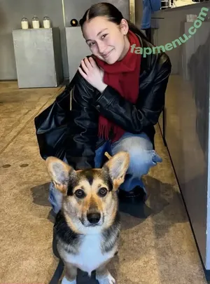 Lola Tung / lola.tung nude photo #0190