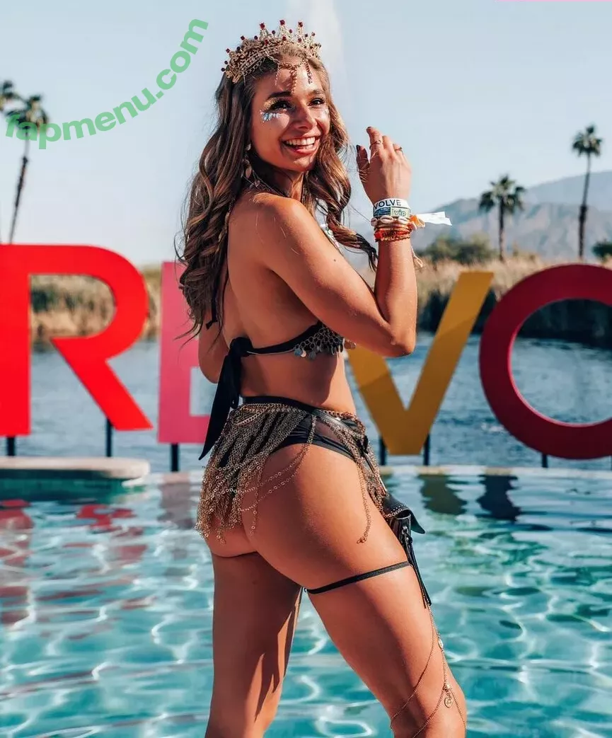 Lola Weippert nude photo #0016 (lolaweippert)