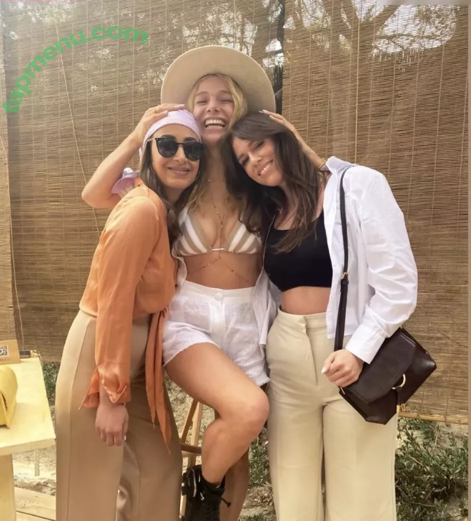 Lola Weippert nude photo #0145 (lolaweippert)