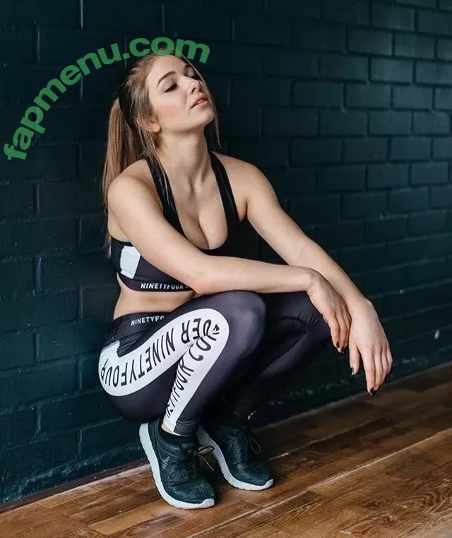 Lola Weippert nude photo #0205 (lolaweippert)