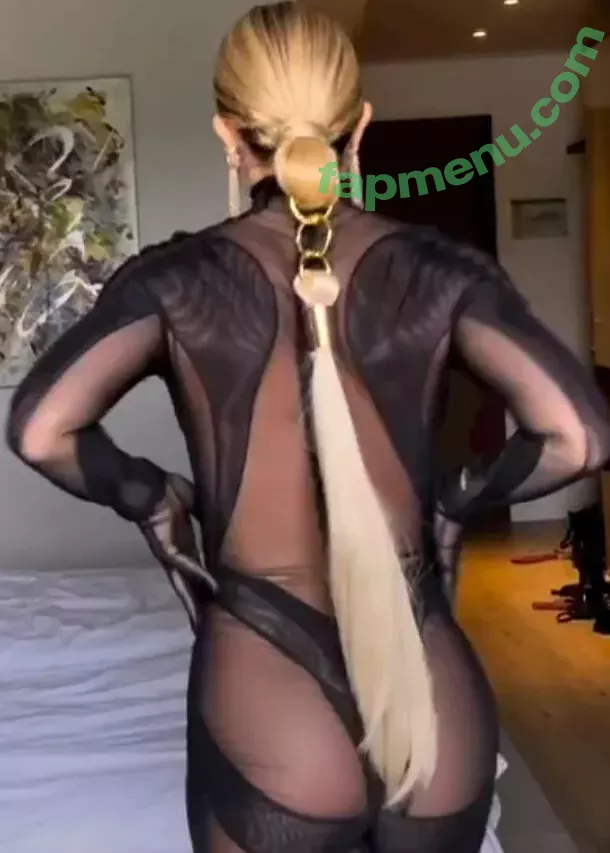 Lola Weippert nude photo #0360 (lolaweippert)