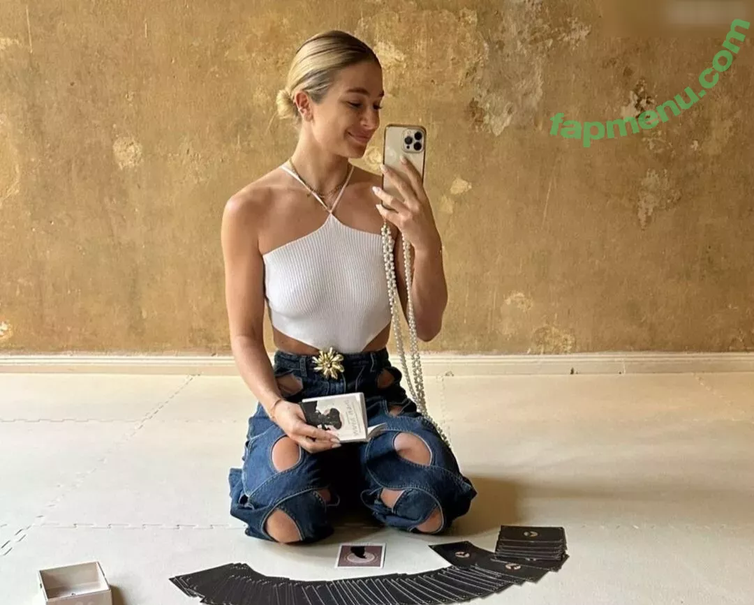 Lola Weippert nude photo #0406 (lolaweippert)