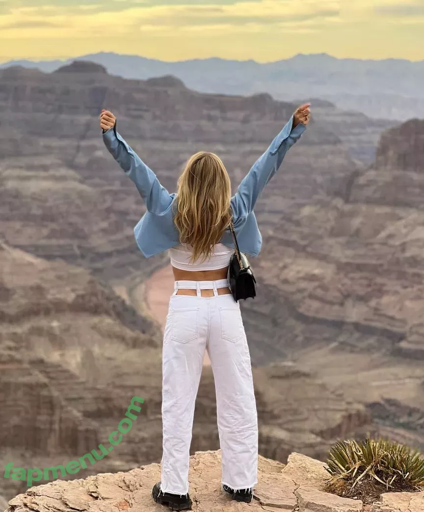 Lola Weippert nude photo #0607 (lolaweippert)